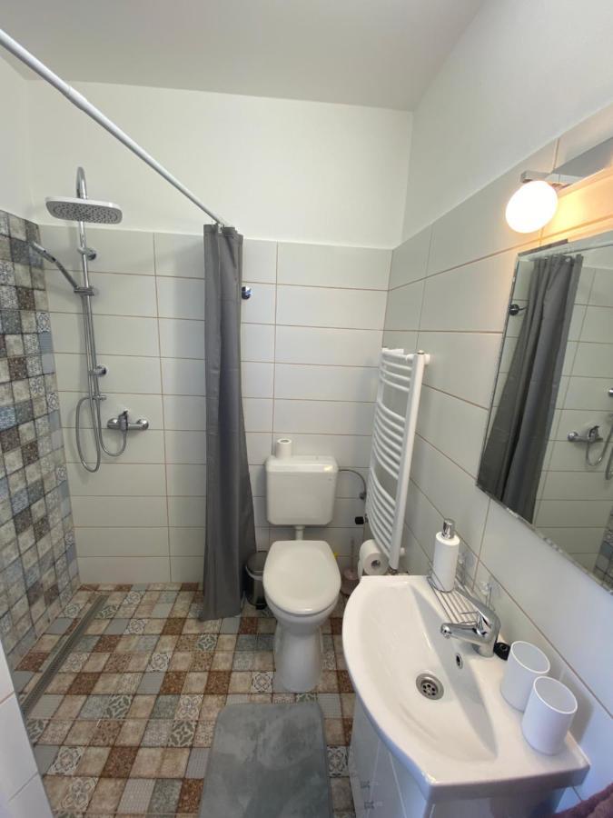RÁD-VÁR Apartmanház Eger Exterior foto